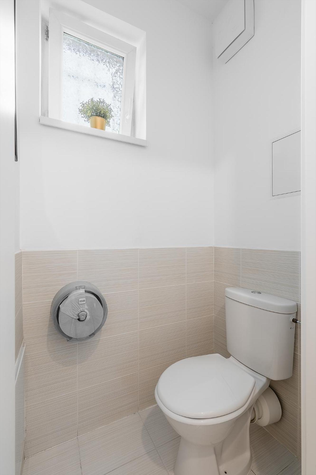 Two-Bedrooms Apartment Cbd Bp Budapest Bilik gambar