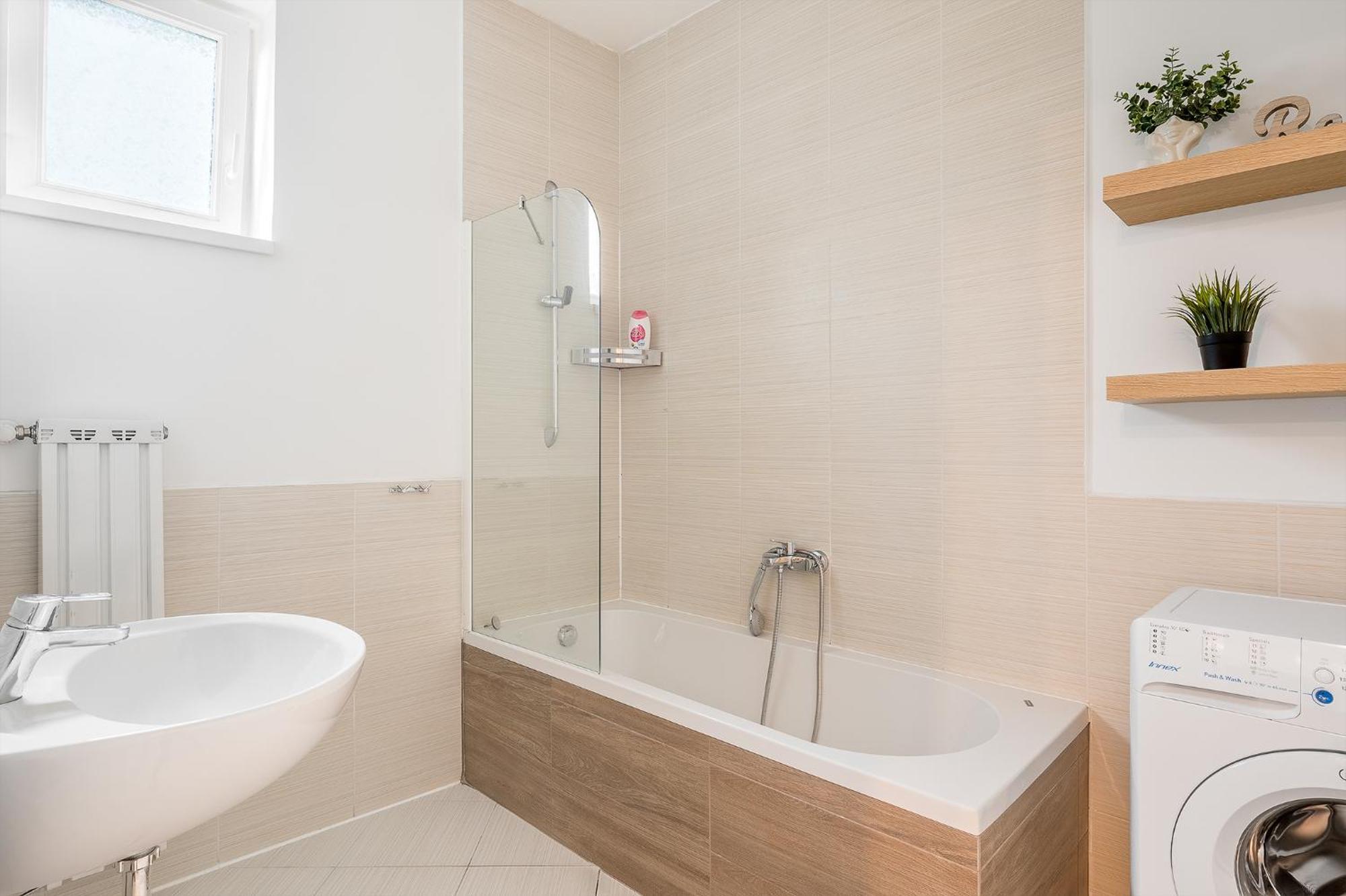 Two-Bedrooms Apartment Cbd Bp Budapest Bilik gambar