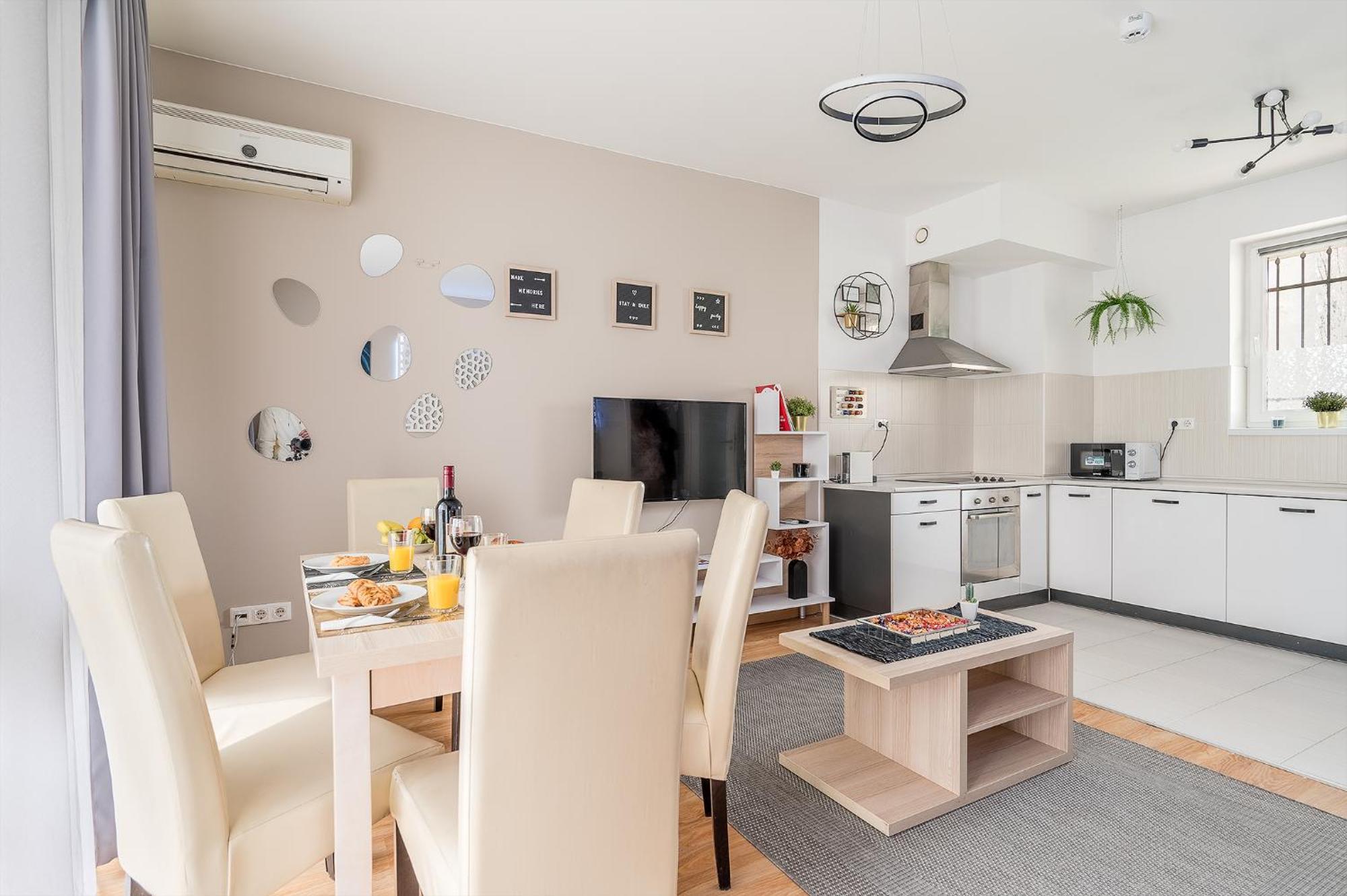 Two-Bedrooms Apartment Cbd Bp Budapest Bilik gambar